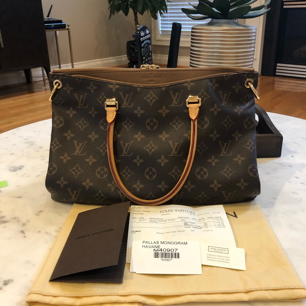 Louis Vuitton Pallas MM.